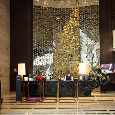 Отель Radisson Blu Фаридабад Экстерьер фото