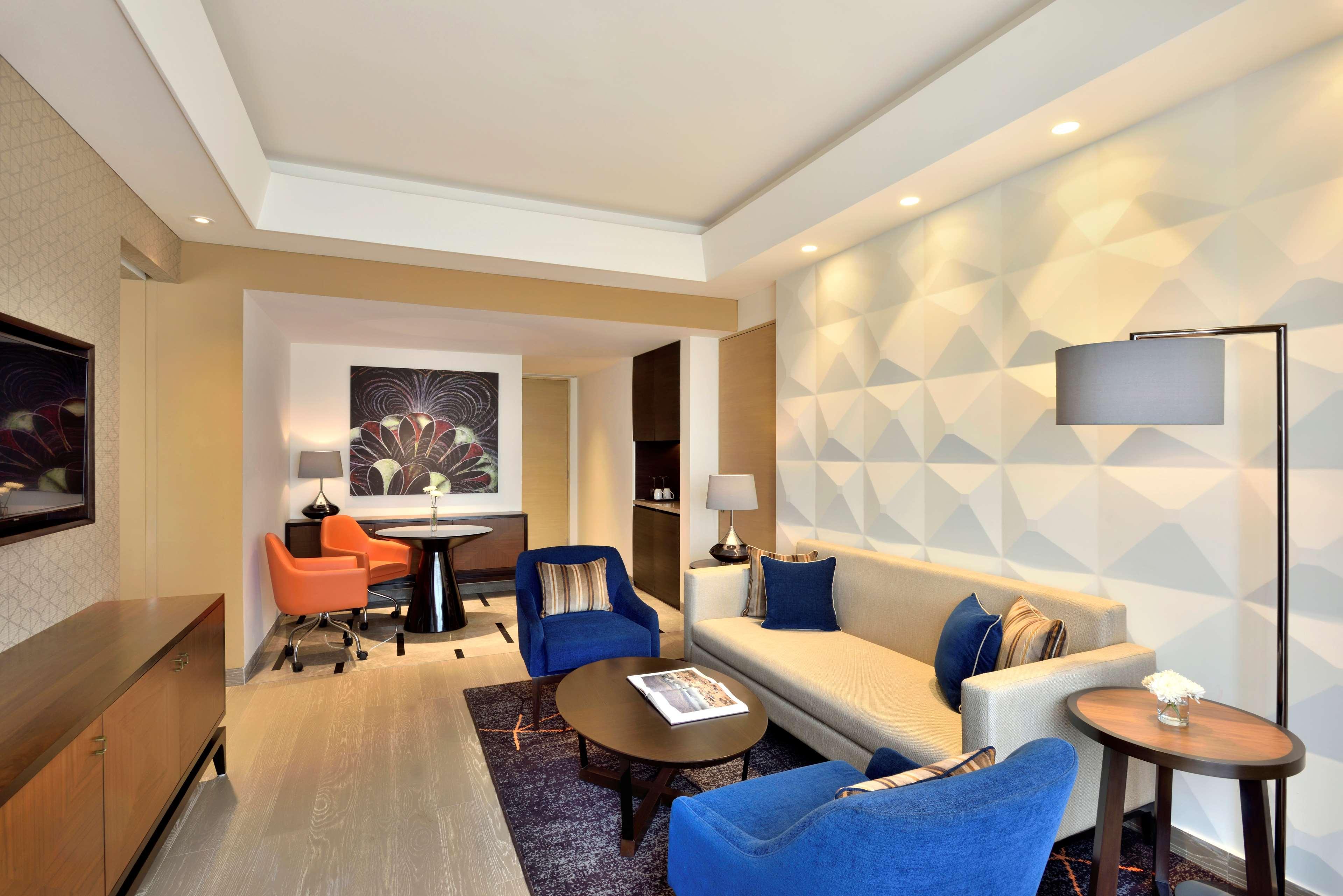 Отель Radisson Blu Фаридабад Экстерьер фото