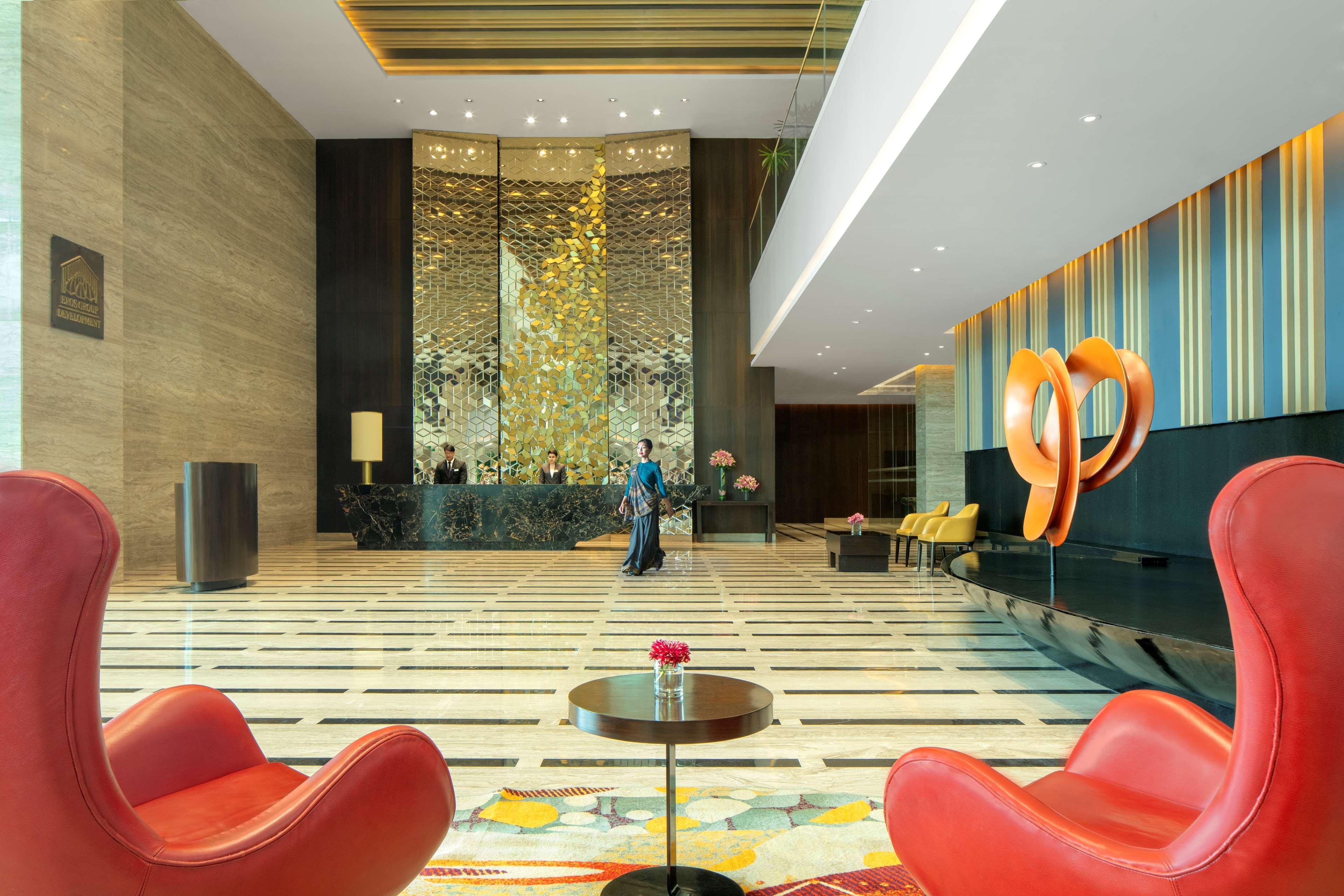 Отель Radisson Blu Фаридабад Экстерьер фото