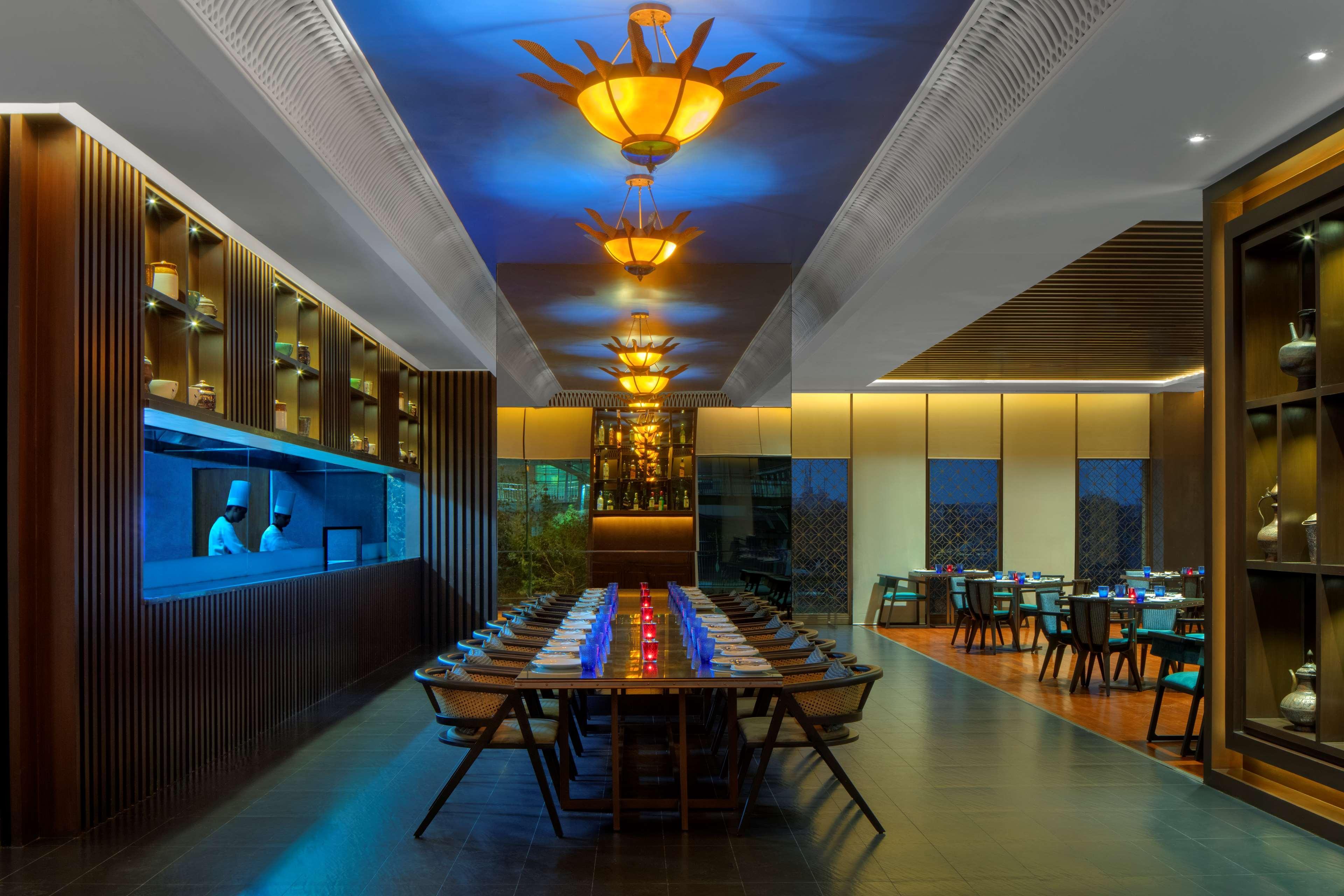 Отель Radisson Blu Фаридабад Экстерьер фото